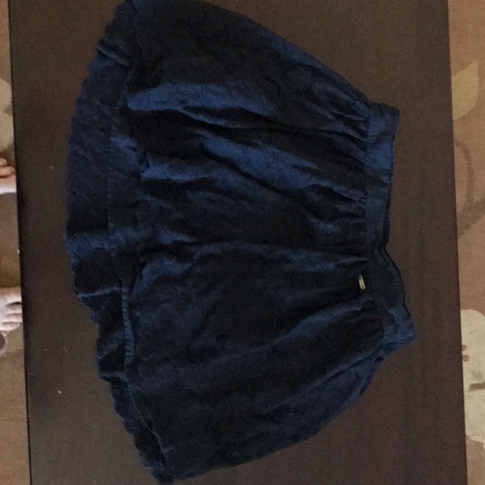 Navy blue floral lace skirt Hollister size m adult